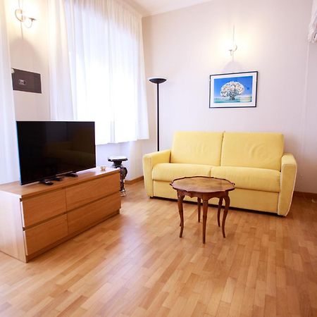 Apartament Sofia House With Private Parking Genua Zewnętrze zdjęcie