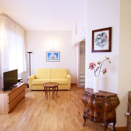 Apartament Sofia House With Private Parking Genua Zewnętrze zdjęcie